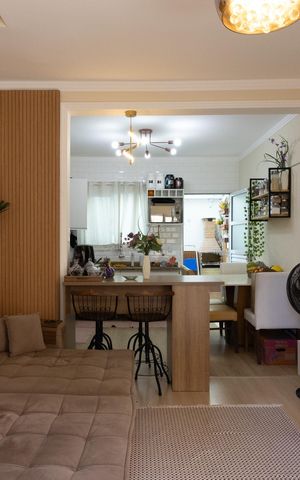 Casa de condomínio à venda com 60m², 2 quartos e 1 vaga Casa de condomínio à venda com 60m², 2 quartos e 1 vagaSala