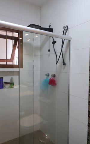 Casa à venda com 173m², 3 quartos e 2 vagasBanheiro