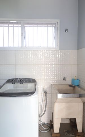 Casa à venda com 173m², 3 quartos e 2 vagasÁrea de Serviço