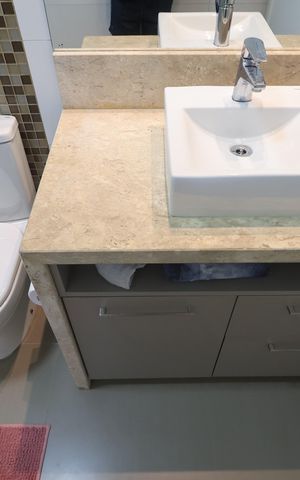 Casa à venda com 173m², 3 quartos e 2 vagasBanheiro