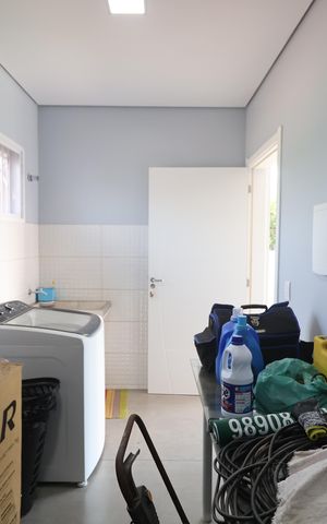 Casa à venda com 173m², 3 quartos e 2 vagasÁrea de Serviço