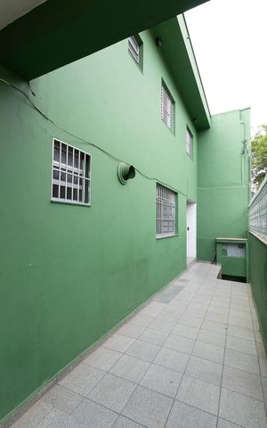Casa à venda com 200m², 3 quartos e 2 vagasQuintal