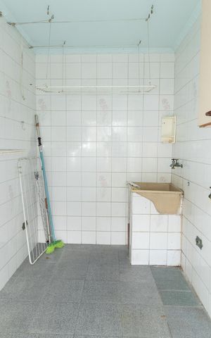 Casa à venda com 200m², 3 quartos e 2 vagasÁrea de Serviço