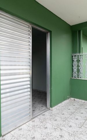 Casa à venda com 200m², 3 quartos e 2 vagasVaranda Suíte