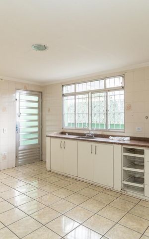 Casa à venda com 200m², 3 quartos e 2 vagasCozinha