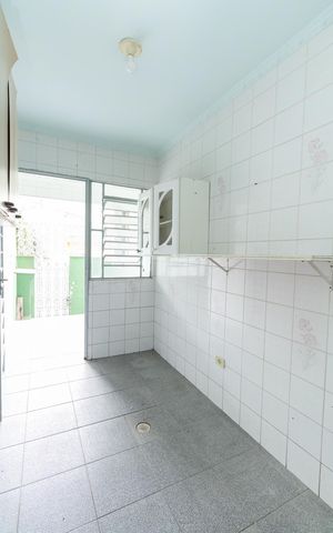 Casa à venda com 200m², 3 quartos e 2 vagasÁrea de Serviço