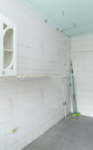 Casa à venda com 200m², 3 quartos e 2 vagasÁrea de Serviço