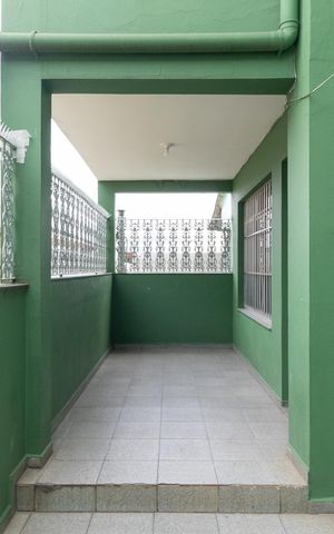Casa à venda com 200m², 3 quartos e 2 vagasQuintal
