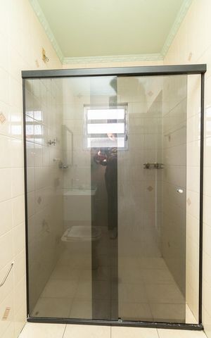 Casa à venda com 200m², 3 quartos e 2 vagasBanheiro da Suíte