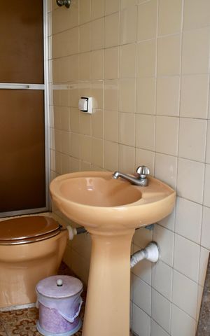 Casa à venda com 243m², 3 quartos e 3 vagasBanheiro de Serviço