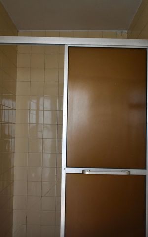 Casa à venda com 243m², 3 quartos e 3 vagasBanheiro de Serviço
