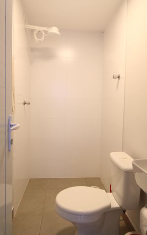 Casa à venda com 637m², 4 quartos e 4 vagasBanheiro de Serviço