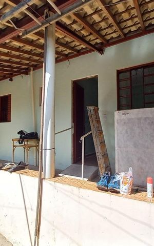 Casa à venda com 312m², 2 quartos e 4 vagas Casa à venda com 312m², 2 quartos e 4 vagasFachada do Prédio