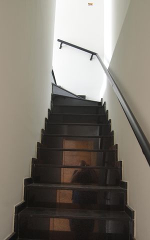 Casa para alugar com 130m², 3 quartos e 4 vagasEscada
