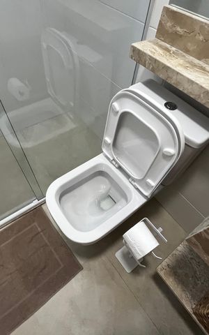 Apartamento à venda com 74m², 2 quartos e sem vaga Apartamento à venda com 74m², 2 quartos e sem vagaBanheiro Social