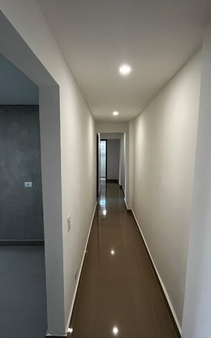 Apartamento à venda com 74m², 2 quartos e sem vaga Apartamento à venda com 74m², 2 quartos e sem vagaCorredor