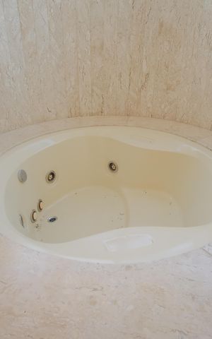 Apartamento para alugar com 200m², 4 quartos e 3 vagasBanheiro da Suíte 1