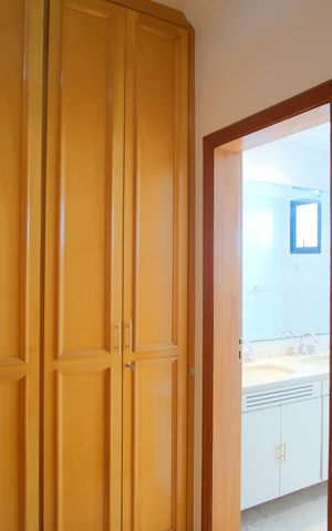 Apartamento para alugar com 200m², 4 quartos e 3 vagasCloset da suíte 1
