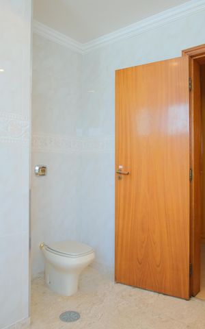 Apartamento para alugar com 200m², 4 quartos e 3 vagasBanheiro da Suíte 1