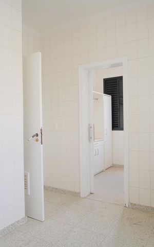 Apartamento para alugar com 200m², 4 quartos e 3 vagasÁrea de Serviço