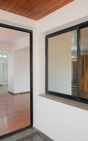 Apartamento para alugar com 200m², 4 quartos e 3 vagasVaranda