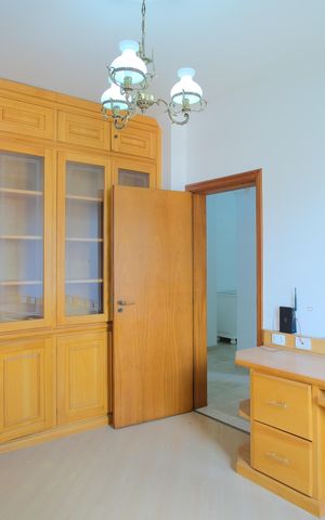 Apartamento para alugar com 200m², 4 quartos e 3 vagasEscritório