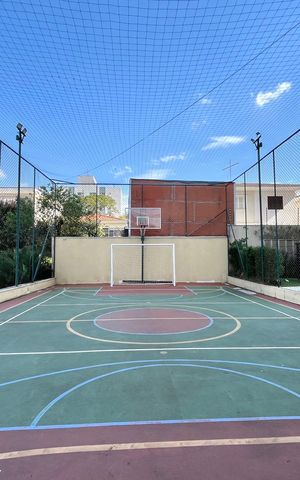 Apartamento à venda com 83m², 2 quartos e 2 vagas Apartamento à venda com 83m², 2 quartos e 2 vagasÁrea comum - Quadra