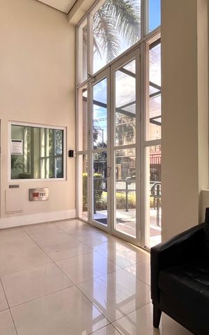 Apartamento à venda com 83m², 2 quartos e 2 vagas Apartamento à venda com 83m², 2 quartos e 2 vagasHall de entrada