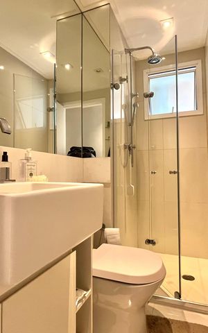 Apartamento à venda com 83m², 2 quartos e 2 vagas Apartamento à venda com 83m², 2 quartos e 2 vagasBanheiro social
