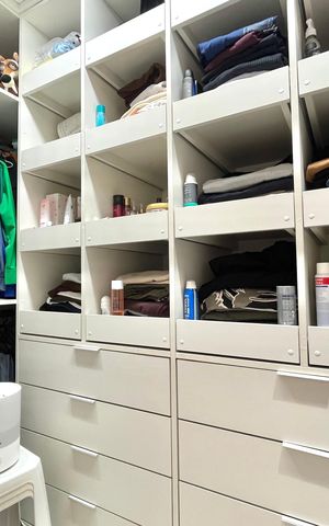 Apartamento à venda com 83m², 2 quartos e 2 vagas Apartamento à venda com 83m², 2 quartos e 2 vagasCloset da suíte