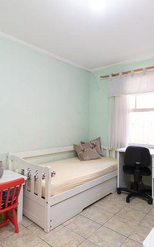 Casa à venda com 134m², 3 quartos e 2 vagasQuarto 1