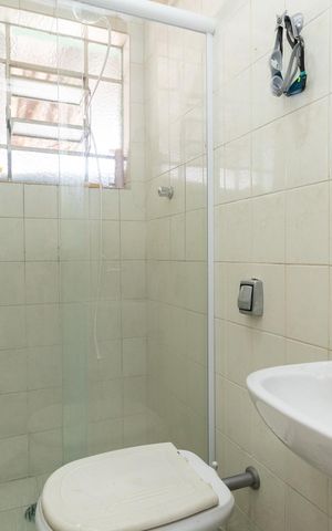 Casa à venda com 134m², 3 quartos e 2 vagasBanheiro 1