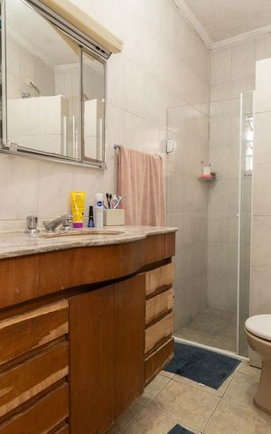 Casa à venda com 134m², 3 quartos e 2 vagasBanheiro da Suíte