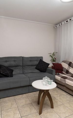 Casa à venda com 134m², 3 quartos e 2 vagasSala
