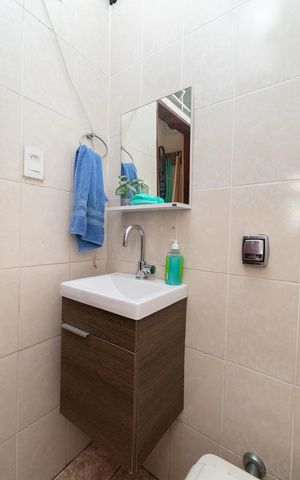 Casa à venda com 134m², 3 quartos e 2 vagasBanheiro 2