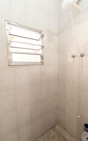 Casa à venda com 134m², 3 quartos e 2 vagasBanheiro da Suíte