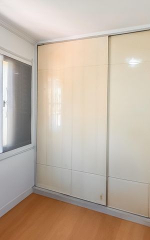 Casa à venda com 150m², 3 quartos e 2 vagas Casa à venda com 150m², 3 quartos e 2 vagasSuíte 1