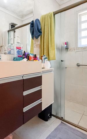 Casa à venda com 150m², 3 quartos e 2 vagas Casa à venda com 150m², 3 quartos e 2 vagasBanheiro da suíte master