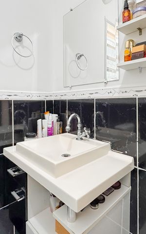 Casa à venda com 150m², 3 quartos e 2 vagas Casa à venda com 150m², 3 quartos e 2 vagasBanheiro da Suíte 1