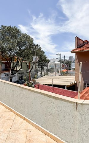 Casa à venda com 150m², 3 quartos e 2 vagas Casa à venda com 150m², 3 quartos e 2 vagasVaranda da suíte master