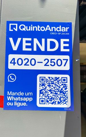 Casa à venda com 150m², 3 quartos e 2 vagas Casa à venda com 150m², 3 quartos e 2 vagasPlaquinha
