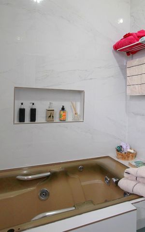 Casa à venda com 316m², 4 quartos e 4 vagasBanheiroBanheiro