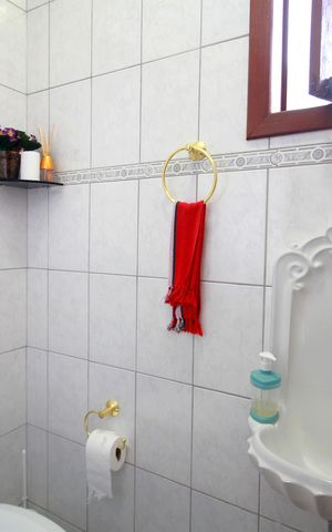 Casa à venda com 316m², 4 quartos e 4 vagasBanheiro