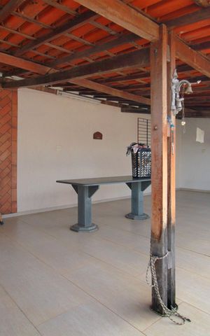 Casa à venda com 316m², 4 quartos e 4 vagasÁrea comum