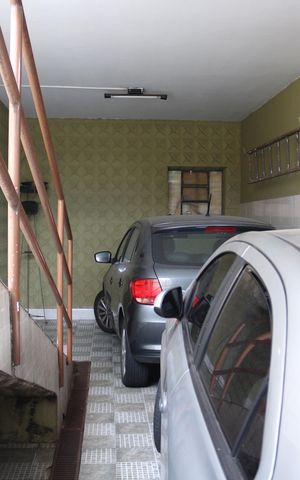 Casa à venda com 360m², 3 quartos e 3 vagasGaragem