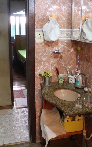 Casa à venda com 360m², 3 quartos e 3 vagasBanheiro 1