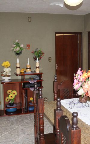 Casa à venda com 360m², 3 quartos e 3 vagasCopa