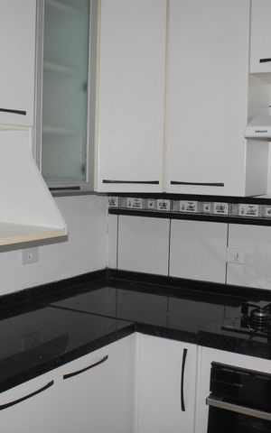 Casa de condomínio para alugar com 200m², 3 quartos e 3 vagasCozinha