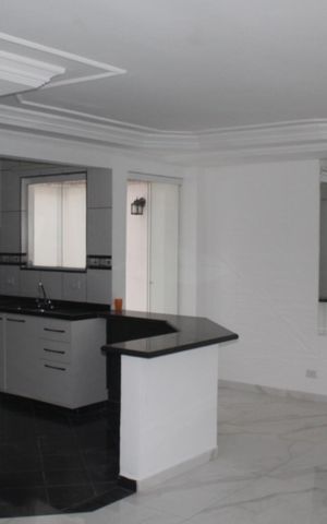 Casa de condomínio para alugar com 200m², 3 quartos e 3 vagasSala