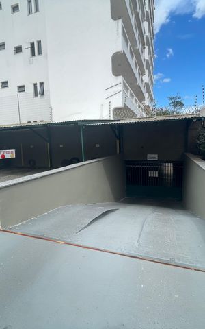 Apartamento à venda com 263m², 4 quartos e 3 vagas Apartamento à venda com 263m², 4 quartos e 3 vagasGaragem